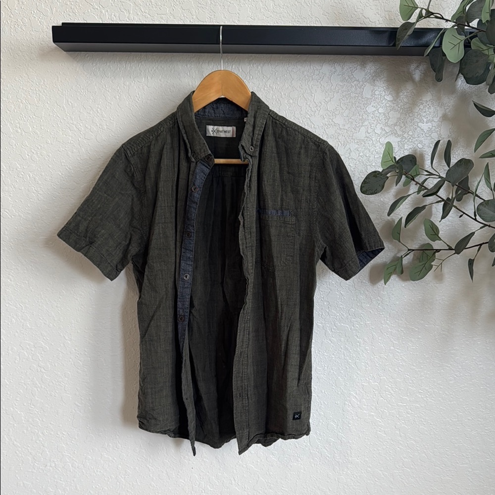 Departwest Casual Button Down Shirt with Short Sleeves